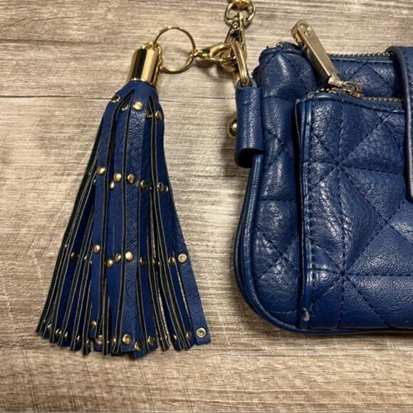 Charming Charlie Crossbody Bag - Picture 4 of 11